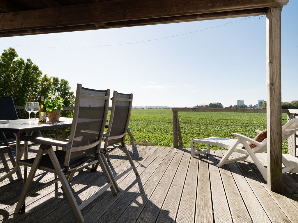 FehmAmore mit See-und Hafenblick