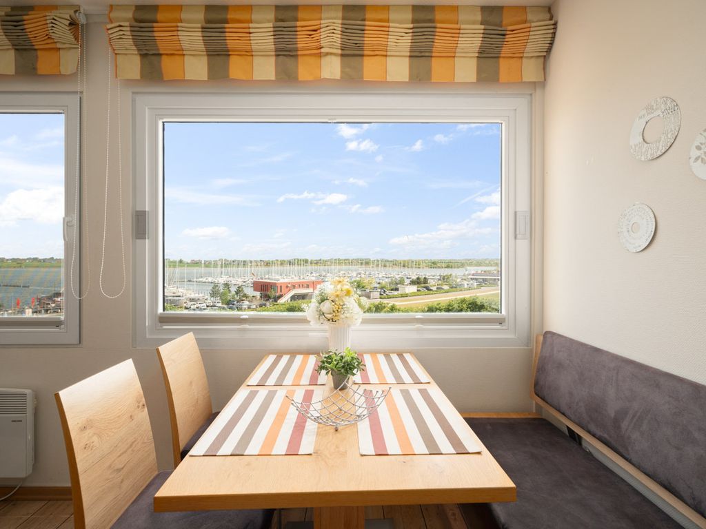Stranddistel 4 Hafenkoje