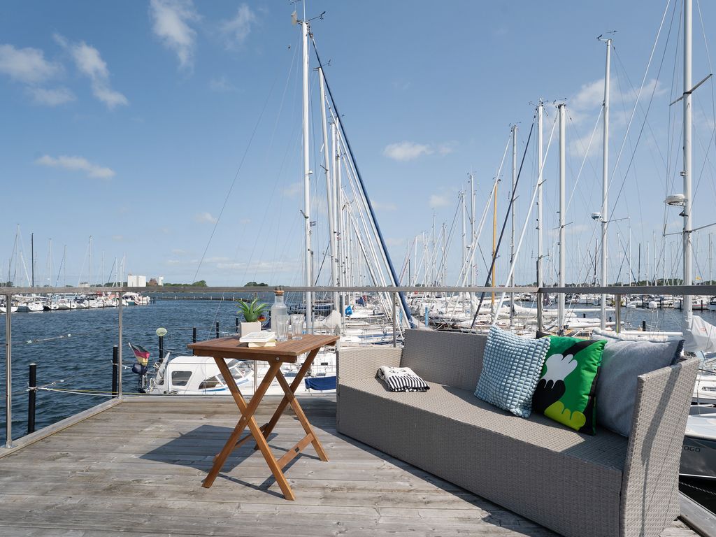 Hausboot Coworkingship