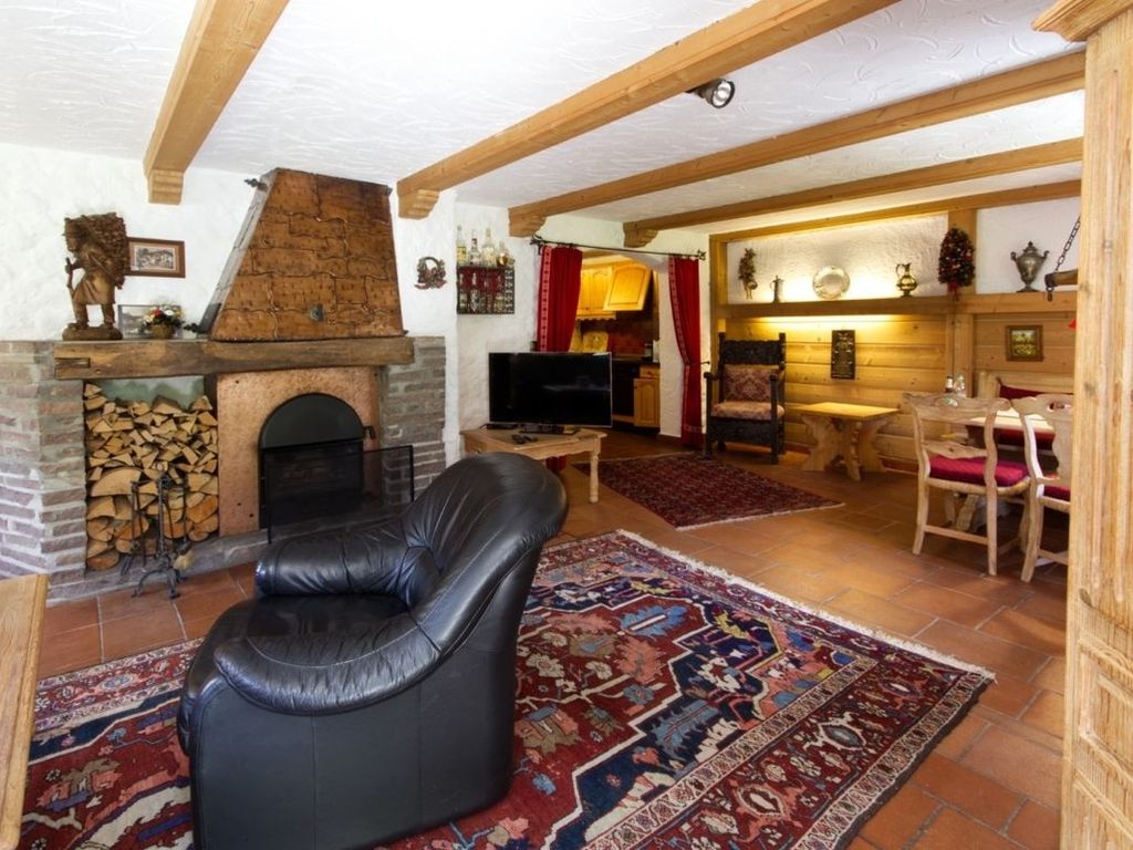 Hölzlhaus -563-