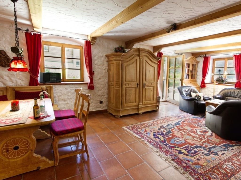 Hölzlhaus -563-