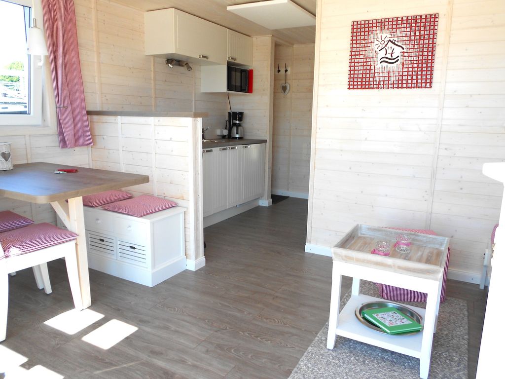 Hausboot Emma mit toller Dachterrasse in Neustadt i.H.