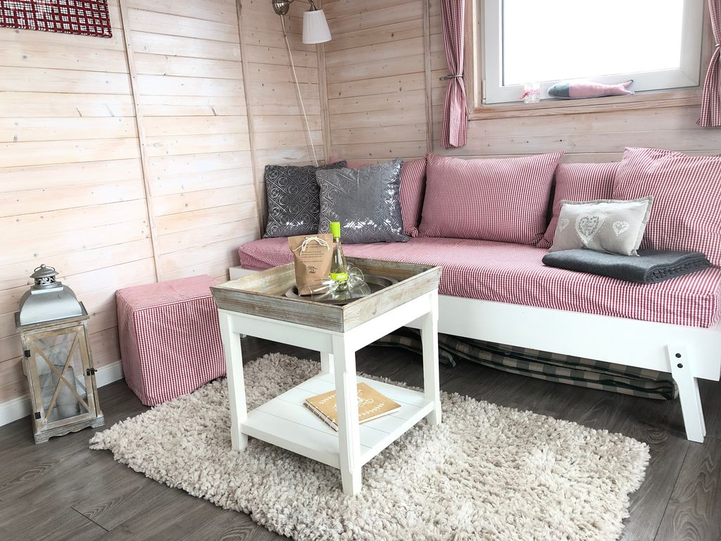 Hausboot Emma mit toller Dachterrasse in Neustadt i.H.
