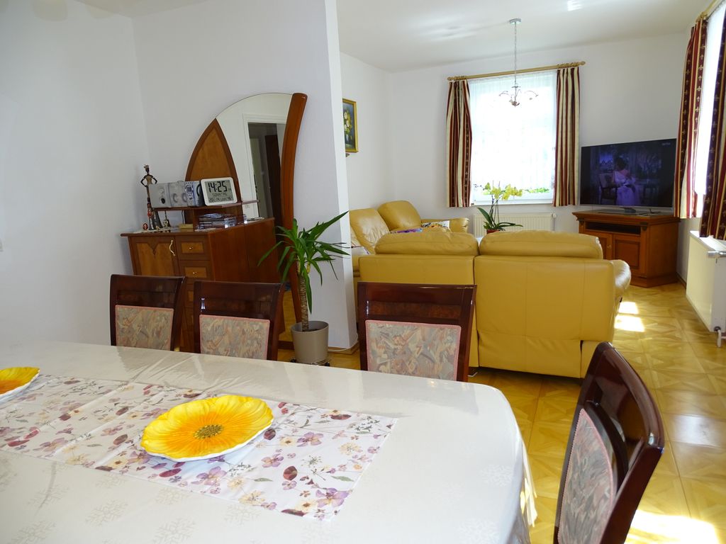 Ferienwohnung für 5 Personen ca. 100 m² im EG