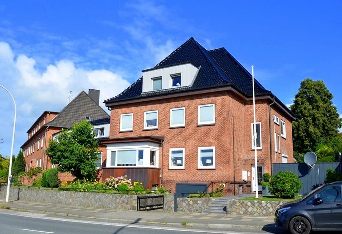 Alte Kieler Landstraße 31 "Kanalblick"
