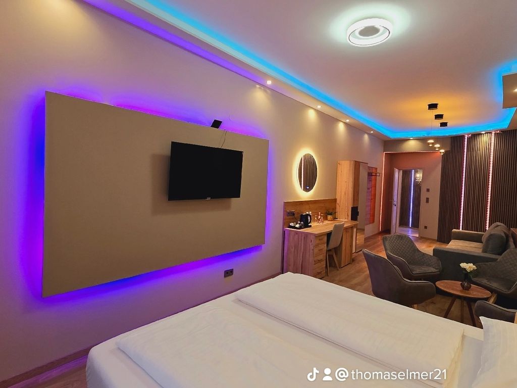 Elegance  Lux Living 206