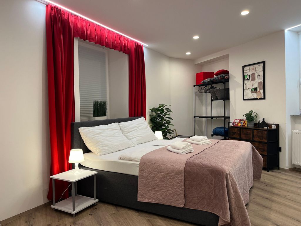 Red Comfort Retreat