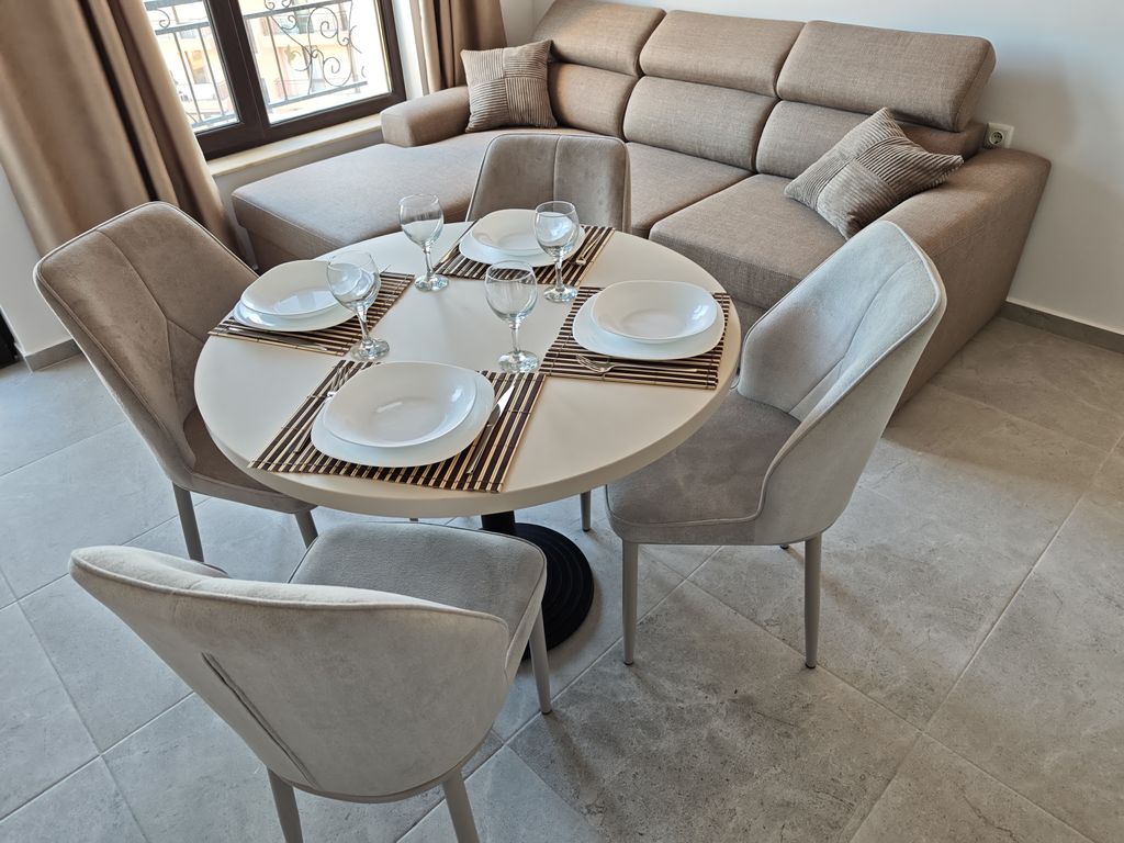 neues Apartment mit Meerblick und Balkon