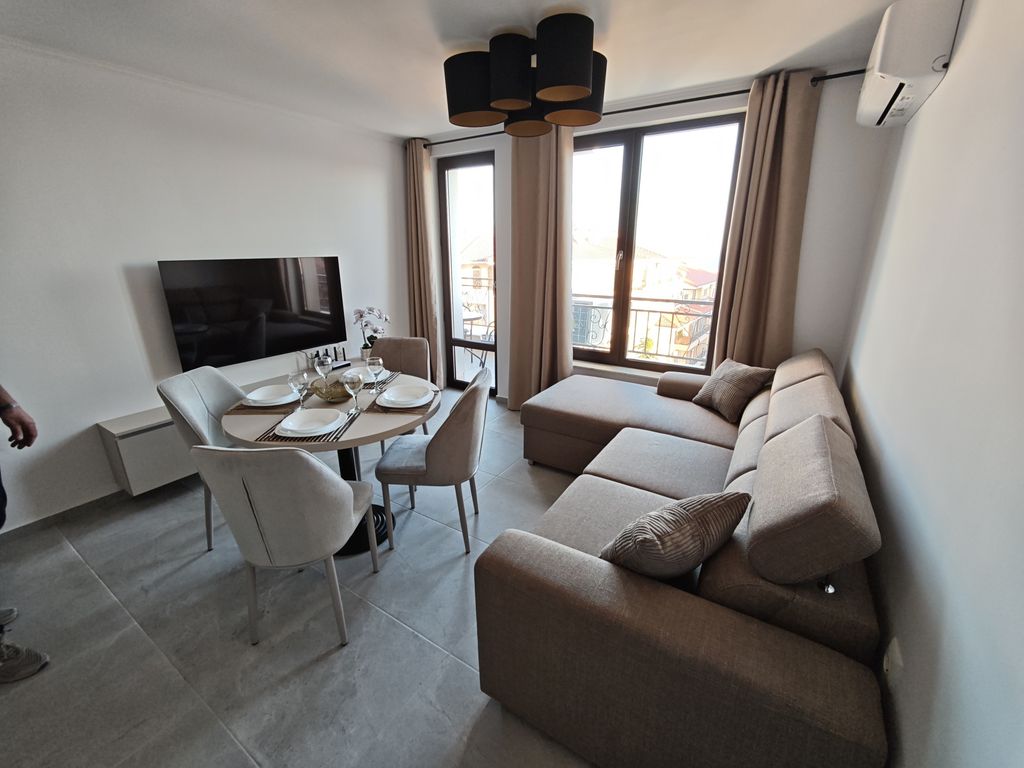 neues Apartment mit Meerblick und Balkon