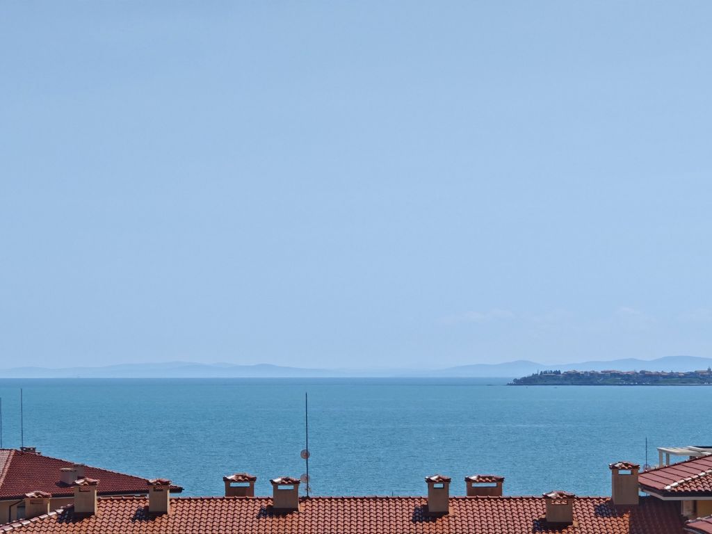 neues Apartment mit Meerblick und Balkon