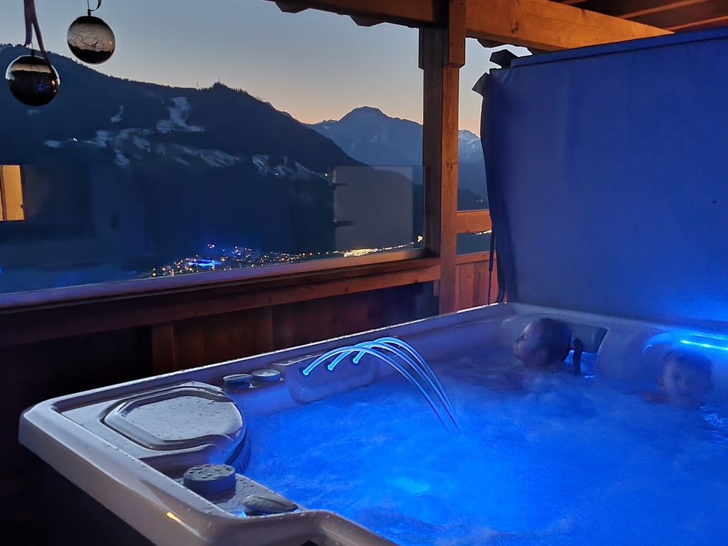 Ferienwohnung La Wurm mit privatem Whirlpool