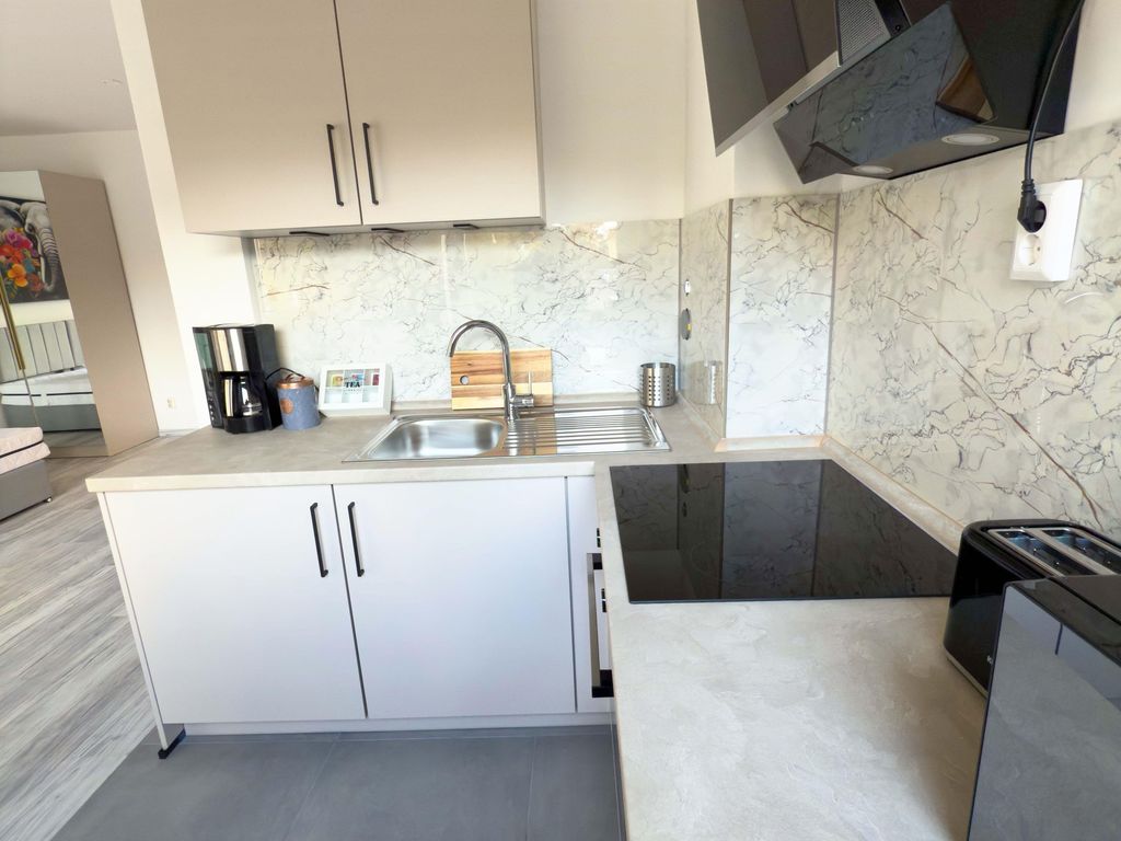 NEU ruhiges Apartment bei Hamburg Reinbek Saniert Balkon Wlan Parkplatz