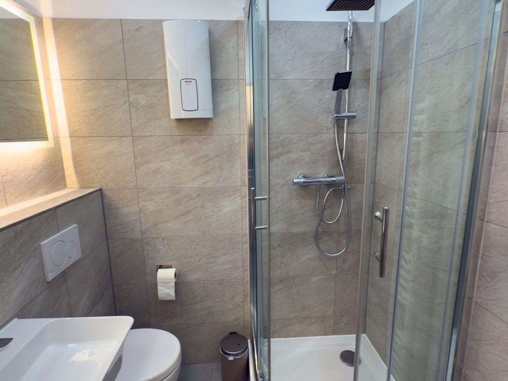 NEU ruhiges Apartment bei Hamburg Reinbek Saniert Balkon Wlan Parkplatz