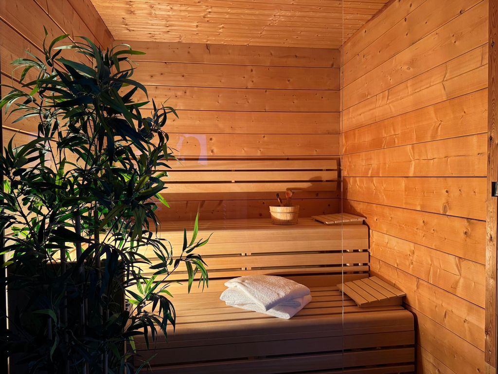 Romantik Hütte anno 2018, Haus 2