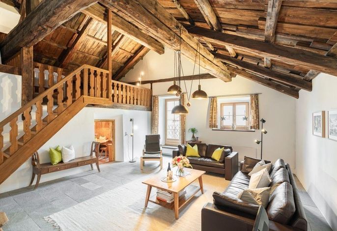 Chesa Michel - Grosse Dach-Maisonette-Wohnung Muragl