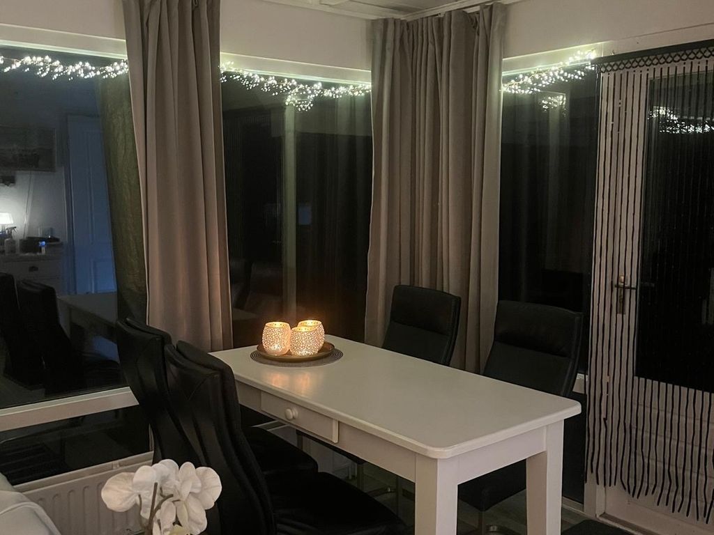 Ruhiges Ferienhaus uneinsehbarer großer Garten, komplett eingezäunt 1.60  m hoch