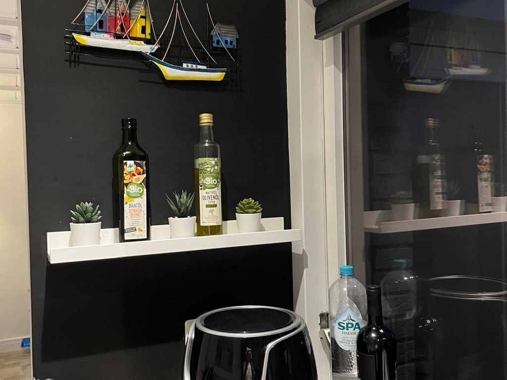 Ruhiges Ferienhaus uneinsehbarer großer Garten, komplett eingezäunt 1.60  m hoch