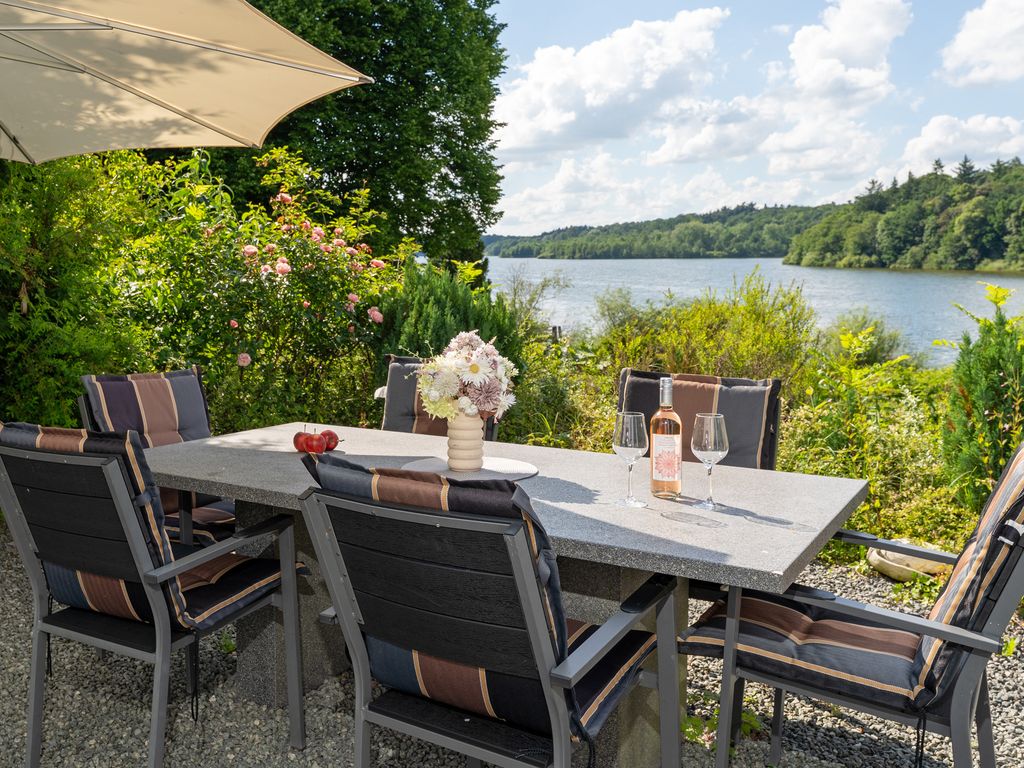 Ferienhaus am Seeufer