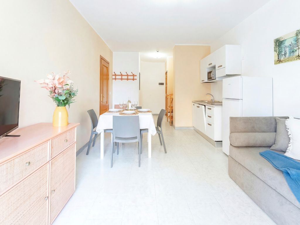 Rina Sea Apartment 4 people