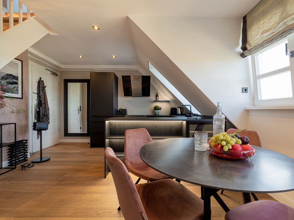 Living Lorens No. 10