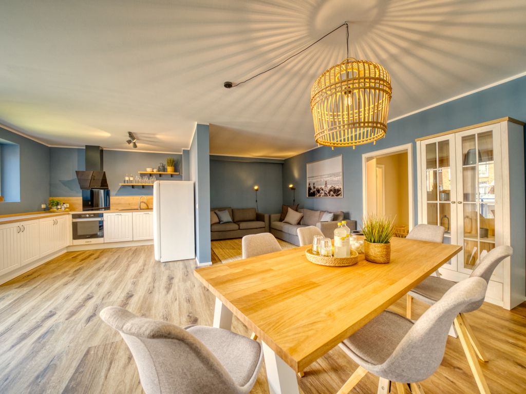 Haus Friedrich-Ebert-Straße 16, App. 6FES35 Leni am Meer