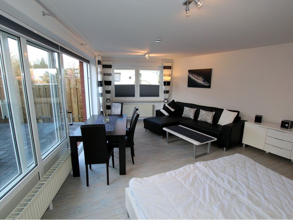 Strand-Villa, Kugelbake
