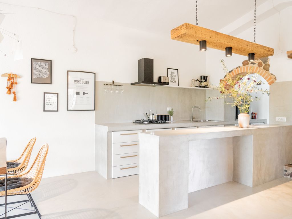 Casa Arjola
