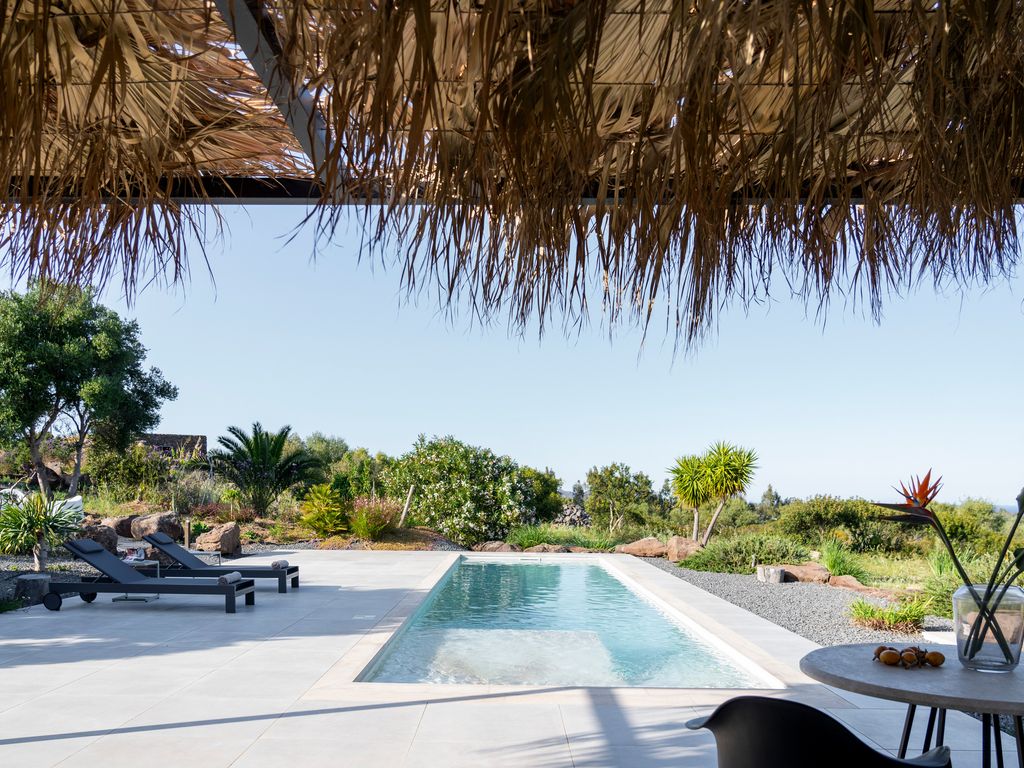 Casa Mira