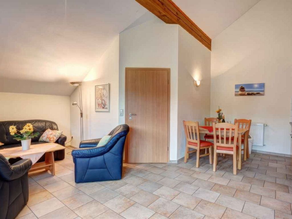 Ferienhaus Zum Sonnenglück, App. 12
