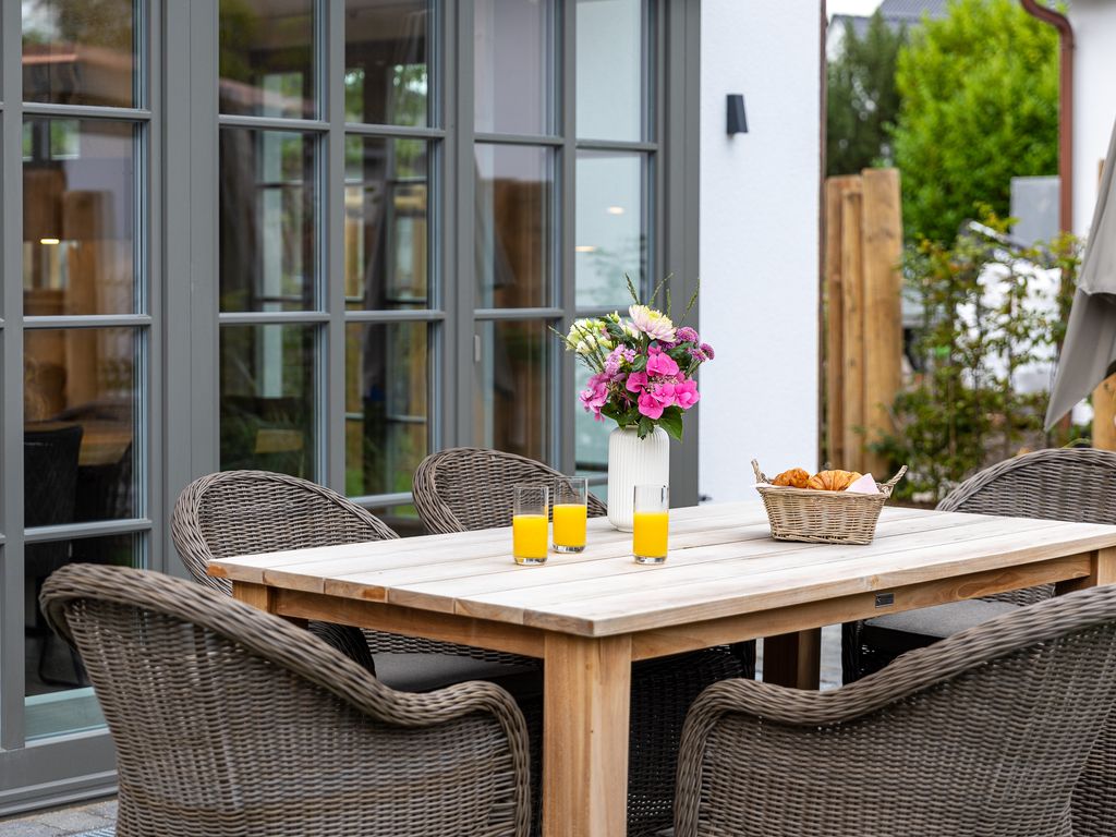 Ferienhaus Lacus – Stilvolle Auszeit am Wasser und in der Natur, Hunde willkommen