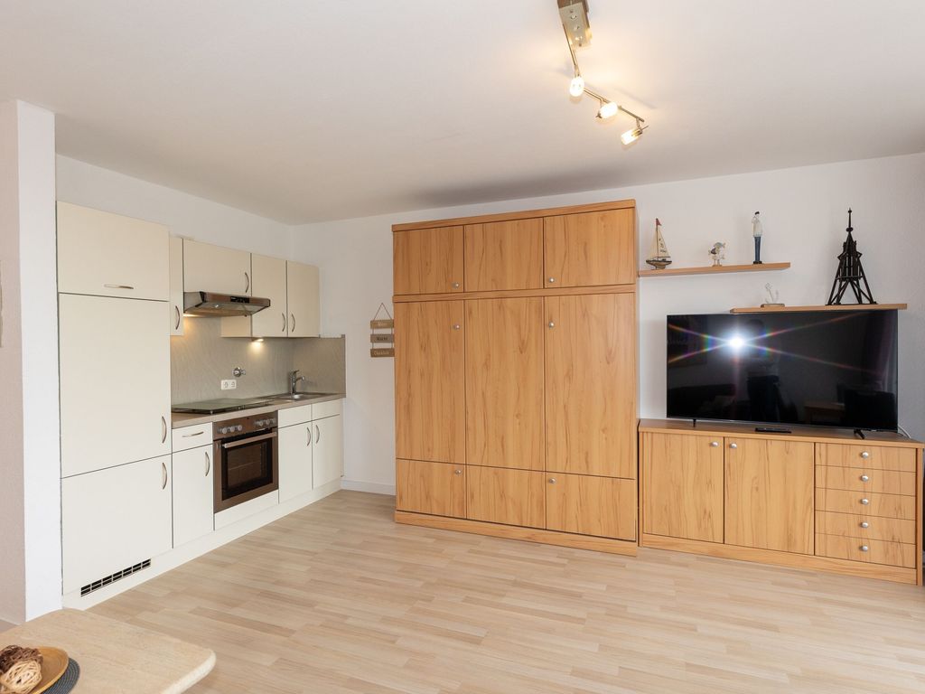 Hanseatic 110