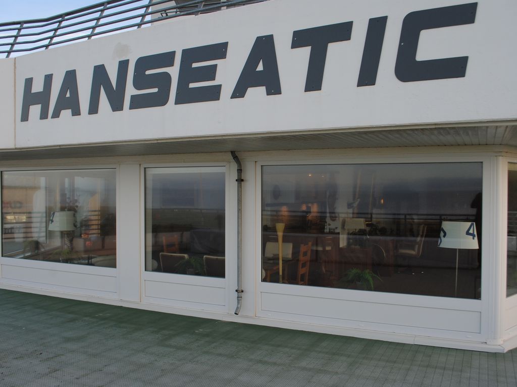 Hanseatic 206