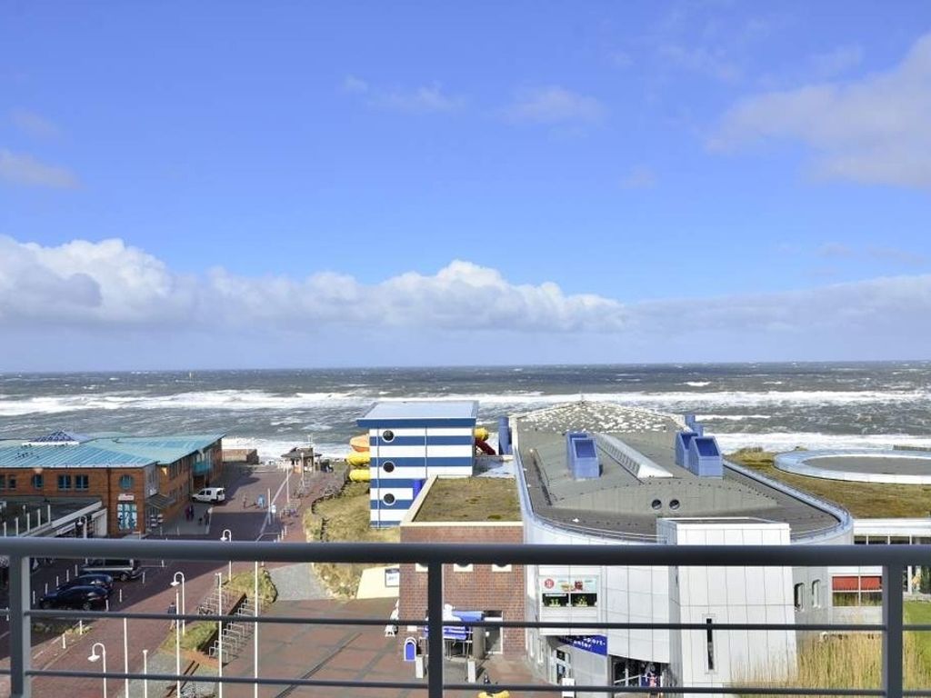 Atlantik Westerland: lichtdurchfluteter Wohnbereich