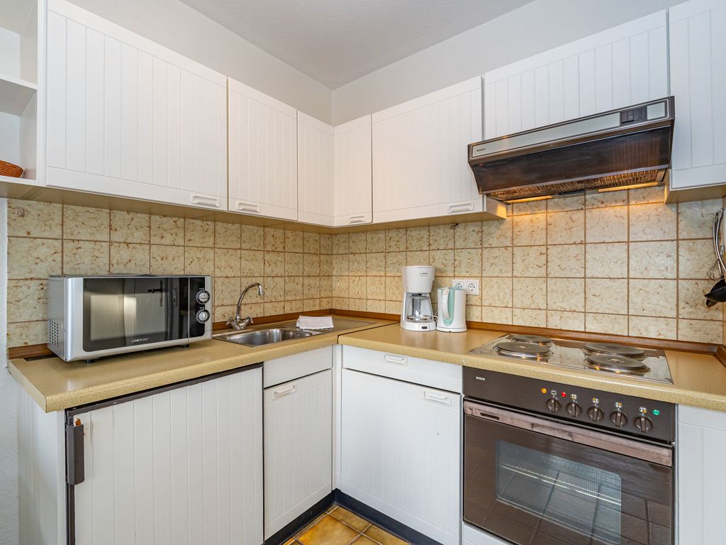 Bismarckstraße 5a, App 10
