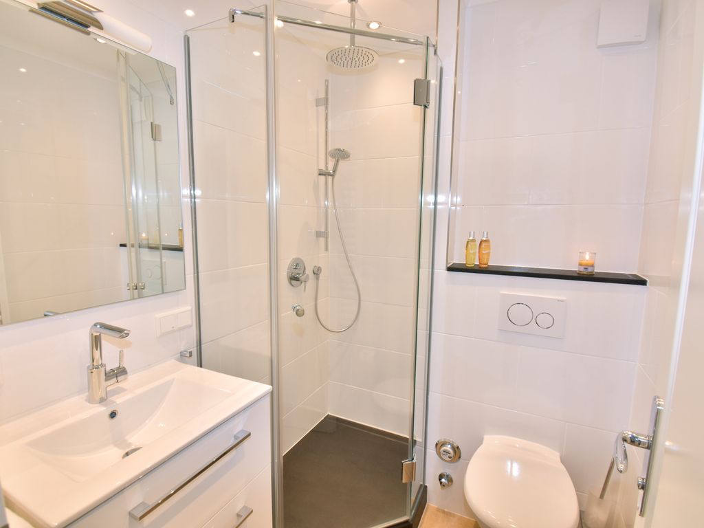 Bismarckstraße 5a, App 9
