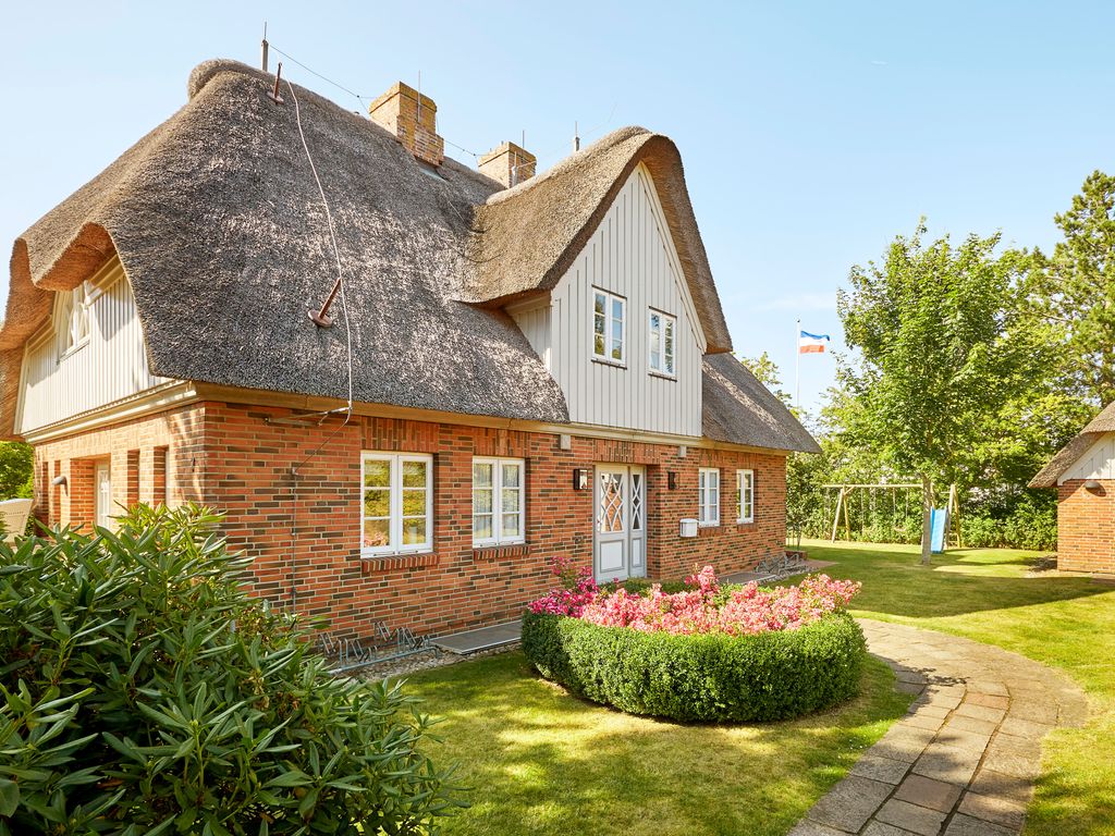 Haus Josias B - links