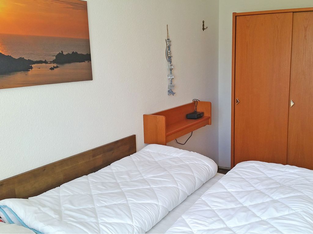 Apartment 8