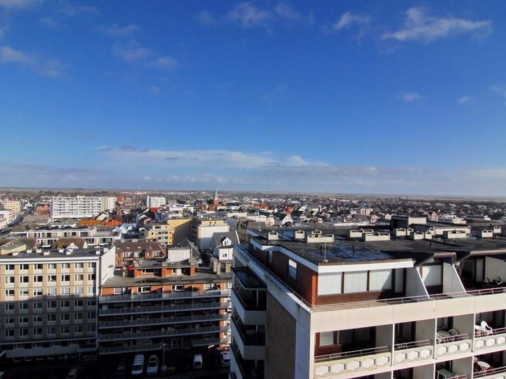 Metropol, Whg. 248, Landseite mit Inselblick 10.OG