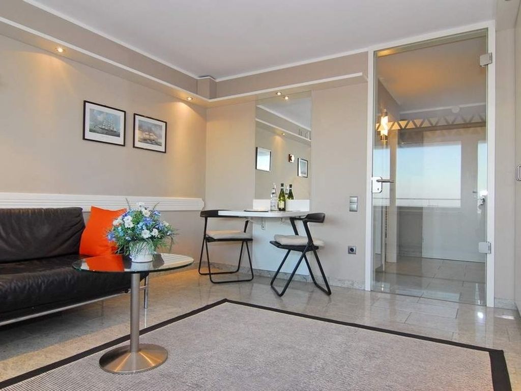 Metropol, Whg. 250, Landseite mit Inselblick 10.OG