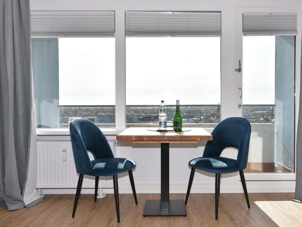 Metropol, Whg. 276, Landseite mit Inselblick 11.OG