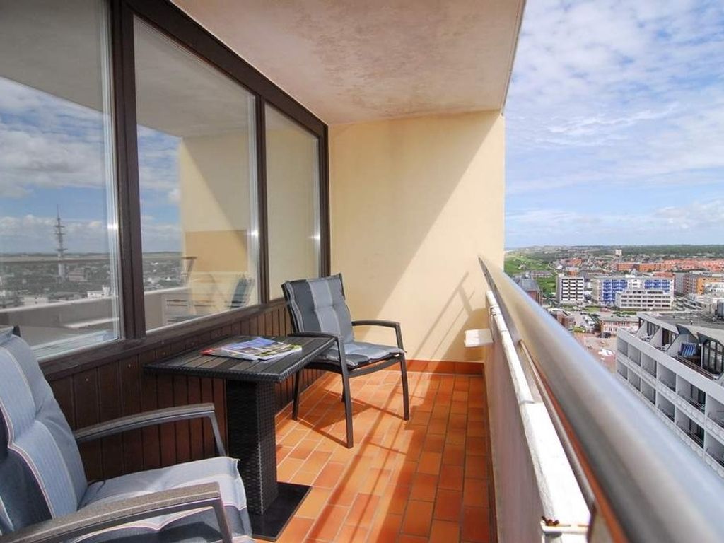 Metropol, Whg. 303, Landseite mit Inselblick 12.OG