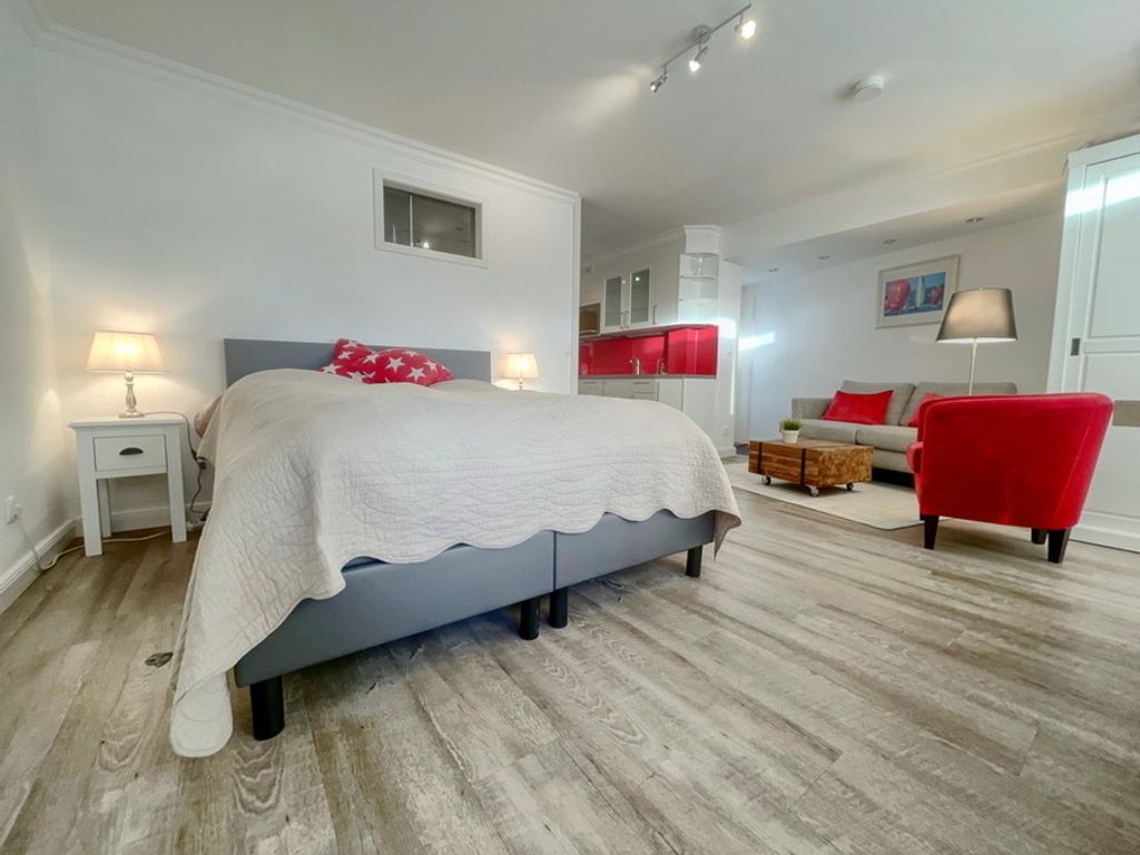 Metropol, Whg. 4, Landseite 1.OG