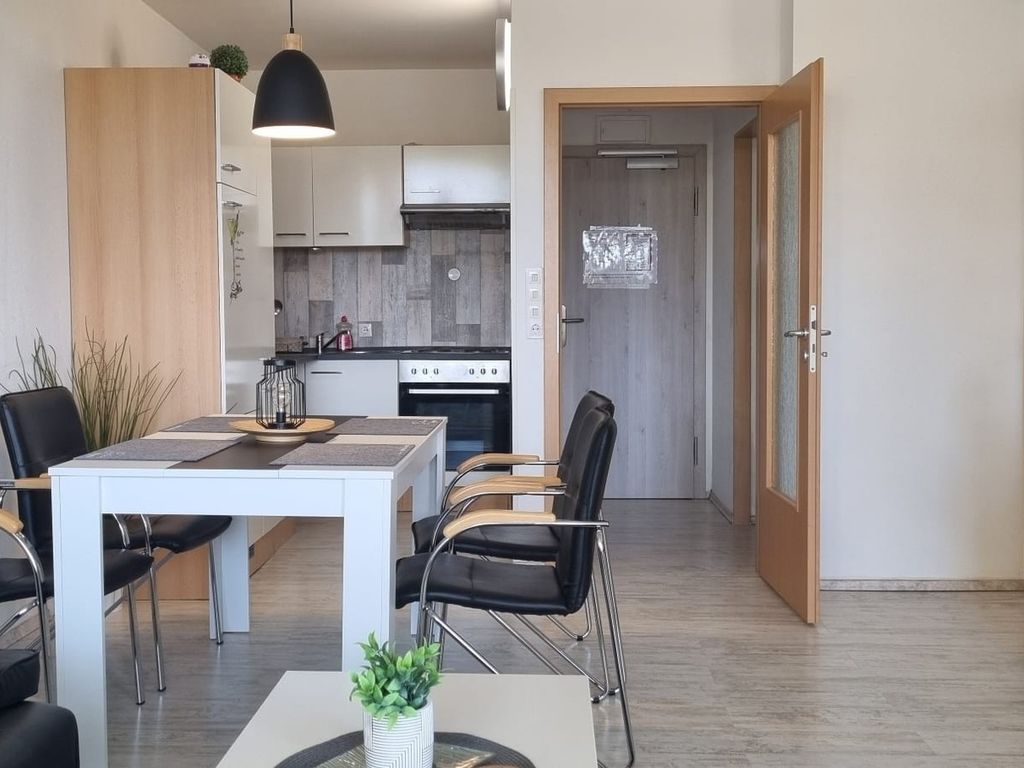 Apartment 212