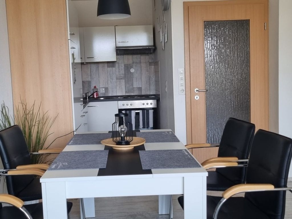 Apartment 212