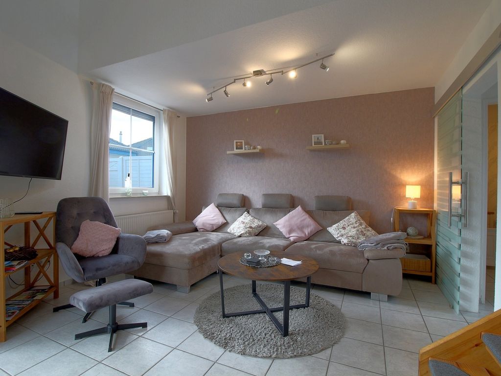 LT 33 Bungalow Manu