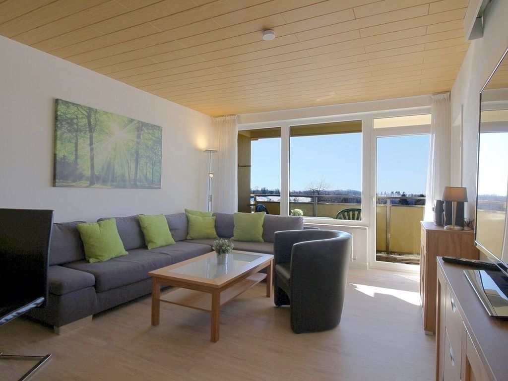Apartment 225