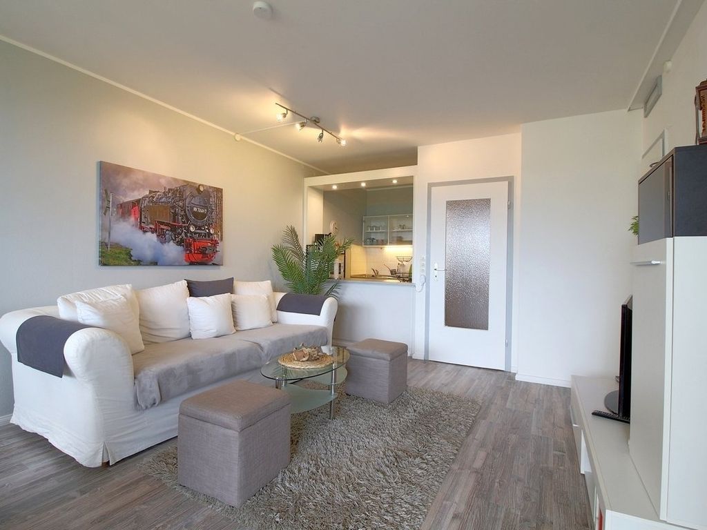 Apartment 272