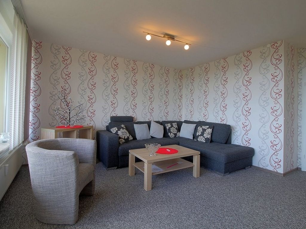 Apartment 283