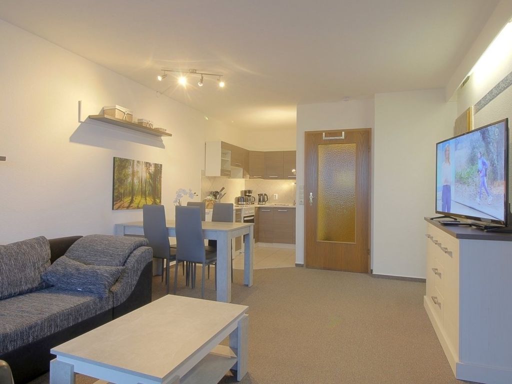 Apartment 411