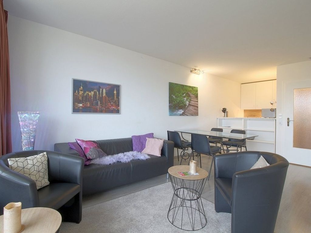 Apartment 412